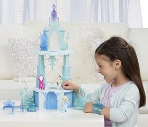 disney-frozen-little-kingdom-elsas-magical-rising-castle_hasbro