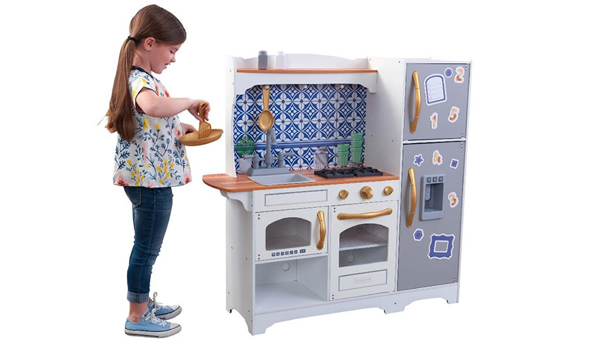 preschool play kitchen