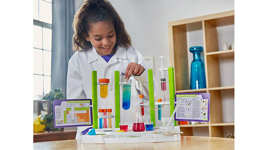 OOZE LABS CHEMISTRY STATION - The Toy Insider