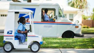 The Kid Trax USPS Mail Delivery Truck Truly Delivers | The Toy Insider