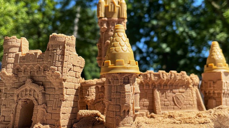 Build Epic Sand Castles with the Create A Castle BuildMaster Indoor ...