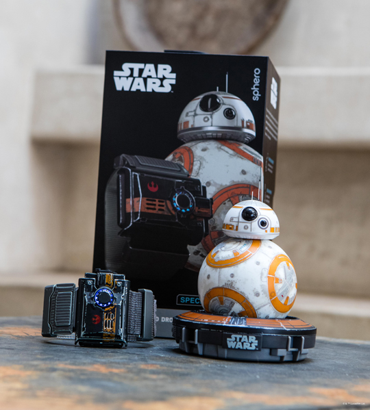 FORCE BAND WITH SPECIAL EDITION BATTLE WORN BB-8 - The Toy Insider