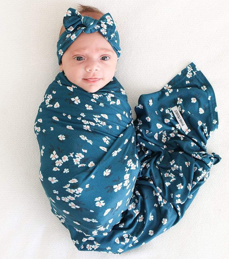 SWADDLE AND HEADBAND SET The Toy Insider