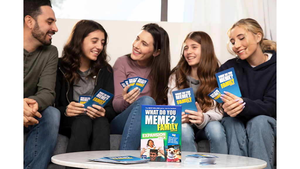 WHAT DO YOU MEME? FAMILY EDITION EXPANSION PACK The Toy