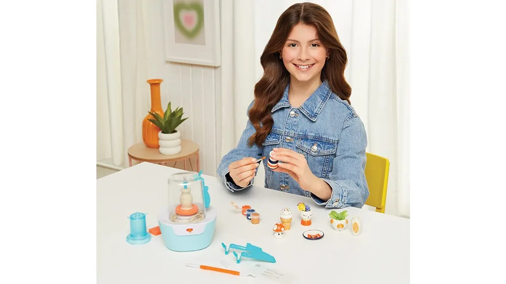 Kids Can Design Mini Trinkets in Make It Real's Mini Pottery Studio - The  Toy Insider