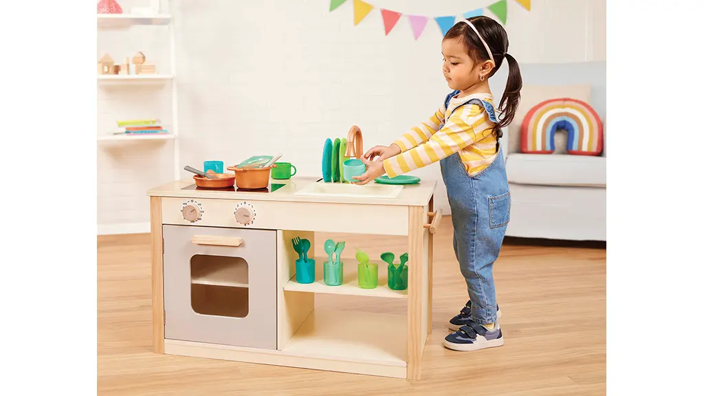 https://thetoyinsider.com/wp-content/uploads/2023/09/BATTAT_PLAY_KITCHEN_TI2023.webp