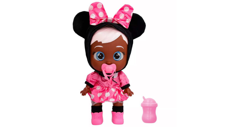 IMC Toys Minnie Chic Fun Traveler - Bambola 15 Cm Con Valigia E 12 Accessori