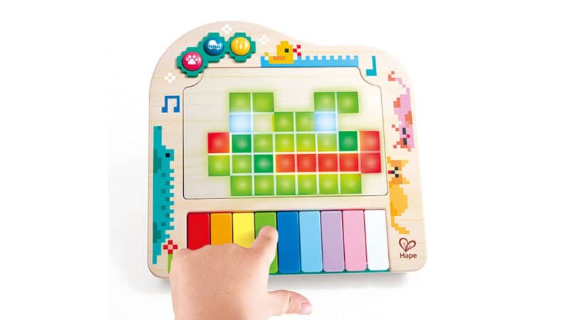 RAINBOW RHYTHM PIXEL PIANO | The Toy Insider