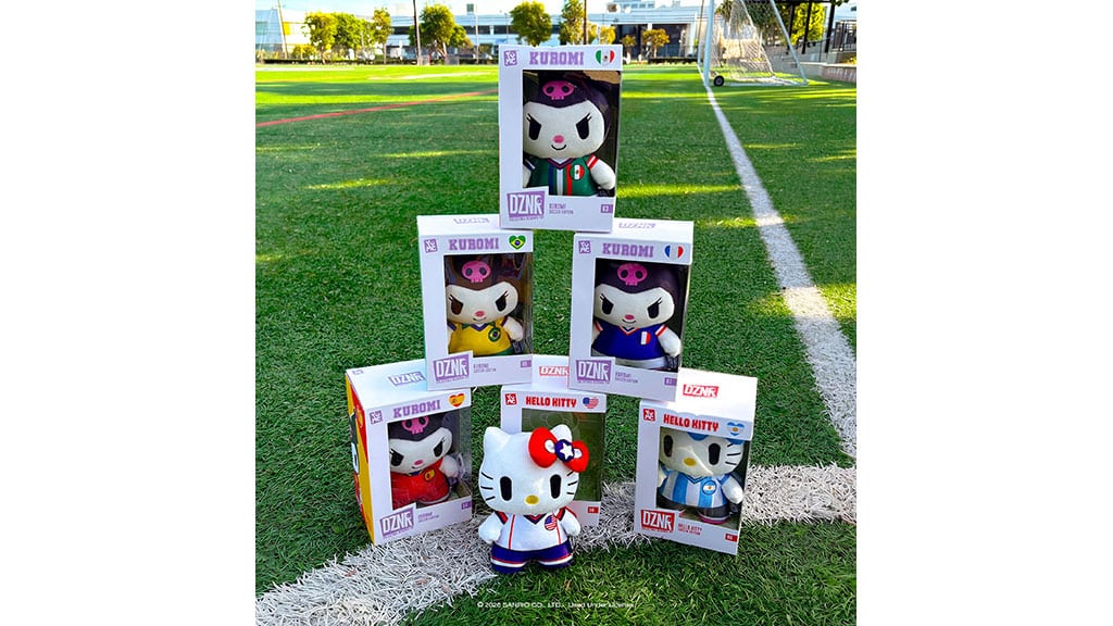 HELLO KITTY AND KUROMI DZNR SOCCER EDITION | The Toy Insider